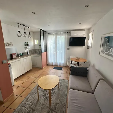 Guest house De Cuques T2 Plan-de-Cuques
